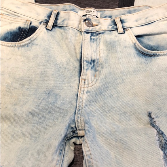 Jeans - Picture 3 of 4